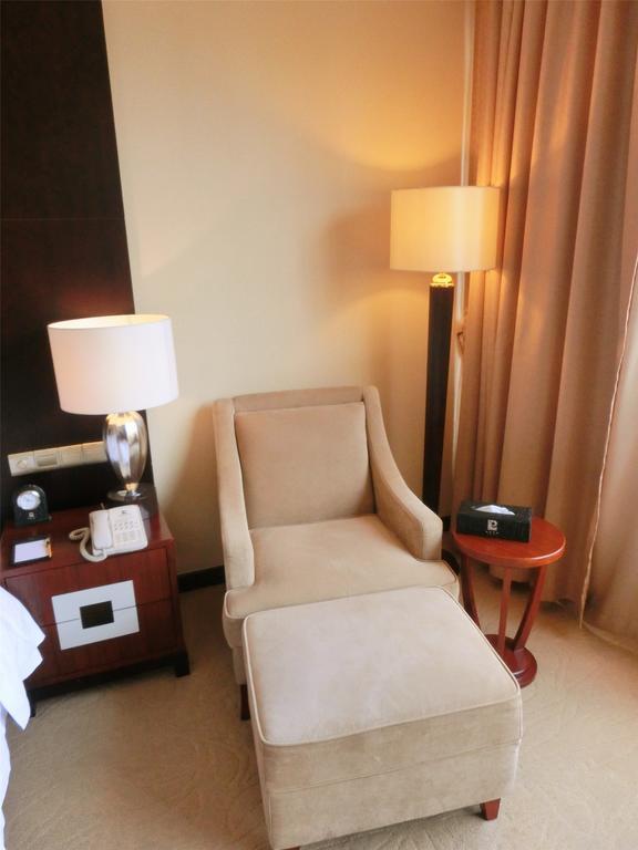Yue Xiu Hotel Γκουανγκζού Δωμάτιο φωτογραφία
